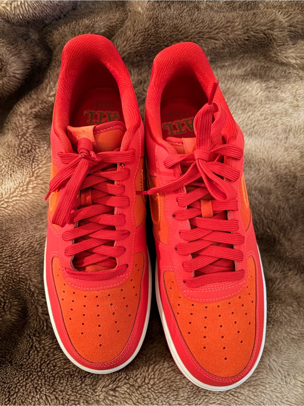 Nike Men's Red and Orange Low-Top Athletic Sneakers